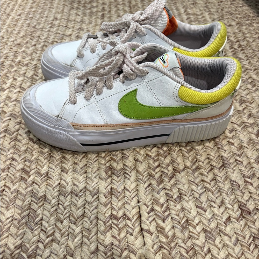 Nike White and Lime Green Sneakers
